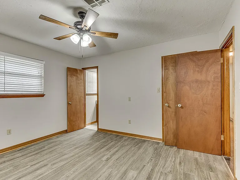 1518 E Boyd St — Photo 26
