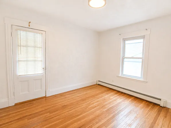 53 Sycamore St APT 1, Everett, MA 02149