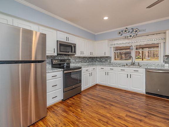 4th image of 783 Timber Creek Dr