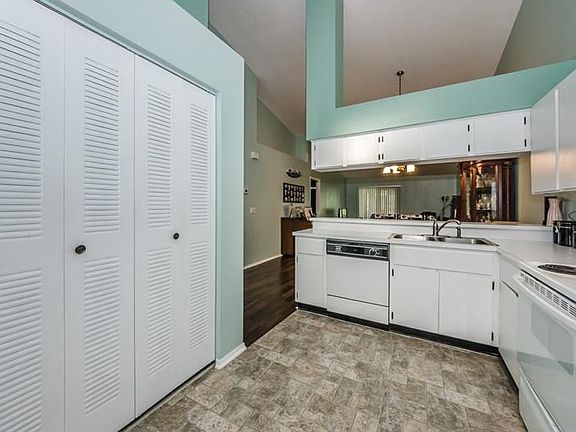 3rd image of 39650 Us Highway 19 N APT 641