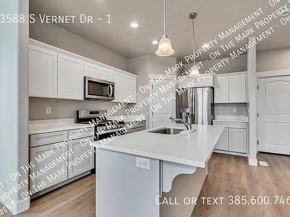 5th image of 13588 S Vernet Dr #1