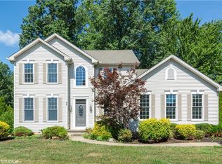 474 Golden Russett Blvd, Amherst, OH 44001