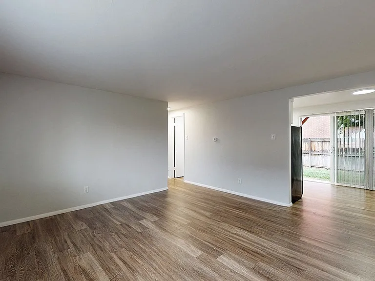 10705 W 7th Pl — Photo 17