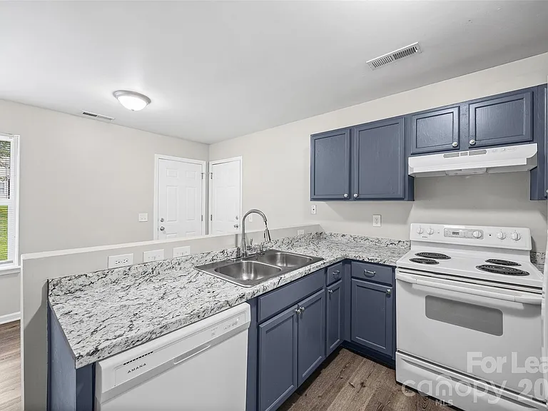 5194 Brooktree Dr — Photo 7