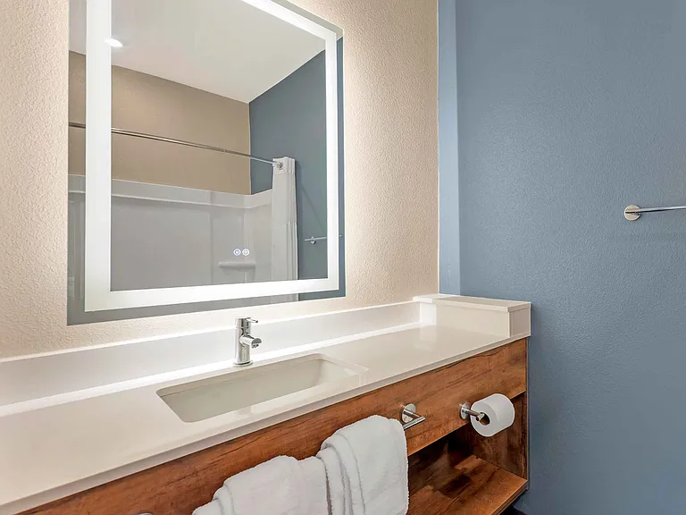 Studio Suite - 2 Queen Beds