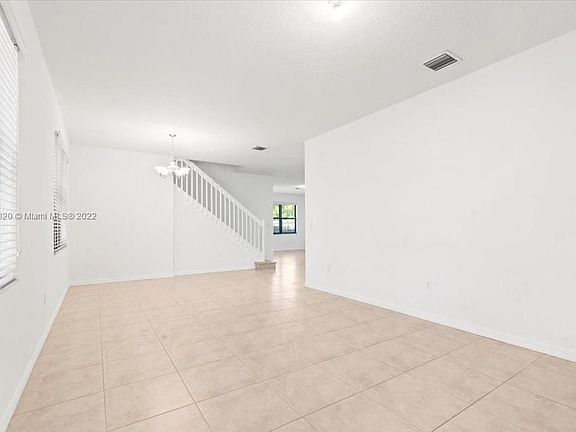 2nd image of 19252 NE 9th Pl #0