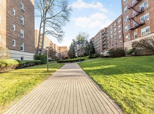 1300 Midland Ave APT C73, Bronxville, NY 10708