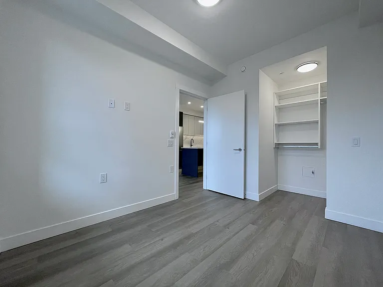 7738 119a St #418 — Photo 9