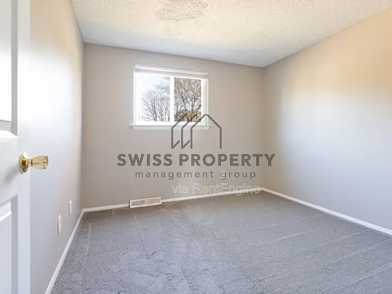 2859 Falcon Bridge Dr — Photo 14