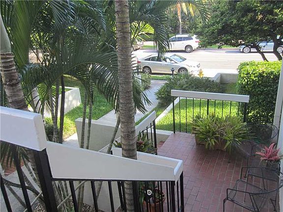 4th image of 133 E Enid Dr #17