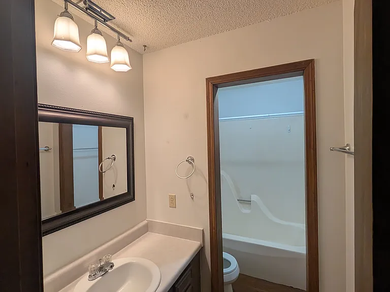 3143 N Old Missouri Rd — Photo 10