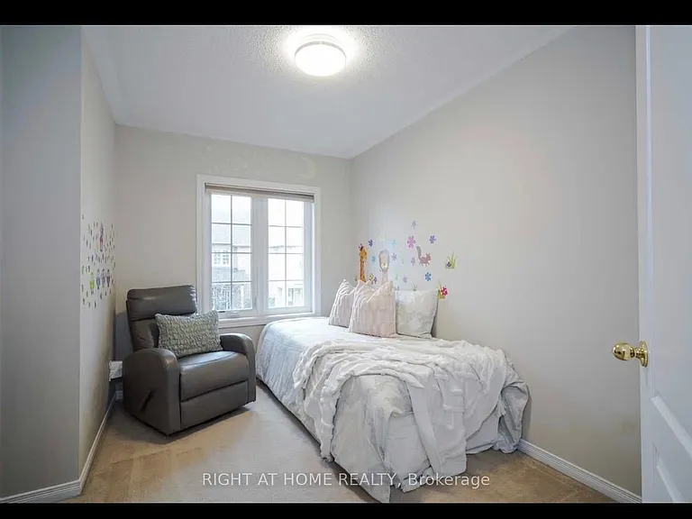 6399 Spinnaker Cir #121 — Photo 10