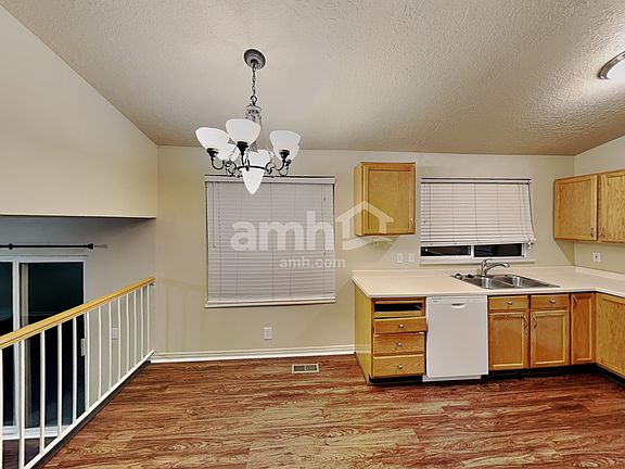 4th image of 5504 W Sun Cliff Ct