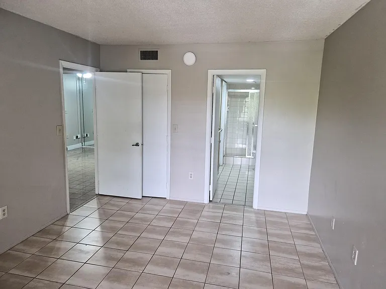 4166 Inverrary Dr #403 — Photo 25