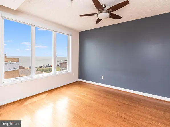 100 Taylor St Unit 301, Colonial Beach, VA 22443