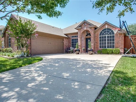 2nd image of 8905 Lochgreen Ln