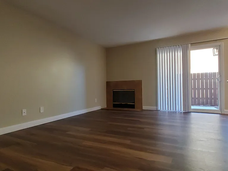 340 5th Ave — Photo 29