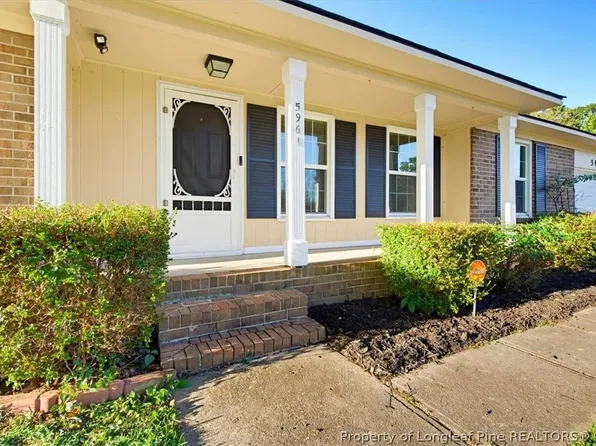 5961 Chinas Ct, Fayetteville, NC 28314