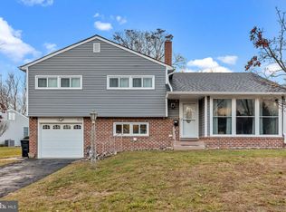 522 Oxford Rd, Morrisville, PA 19067