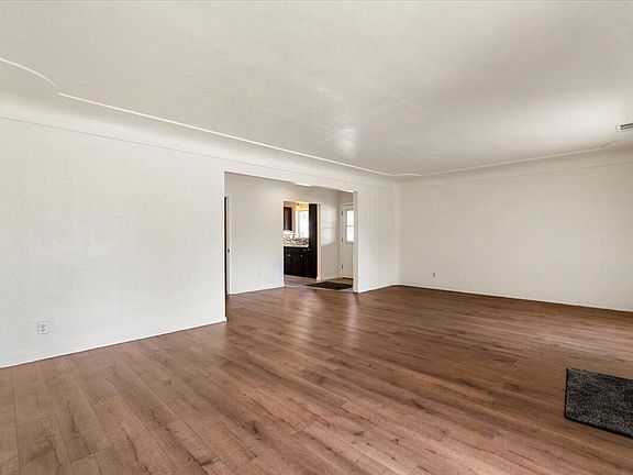 5th image of 545 Garland Ave