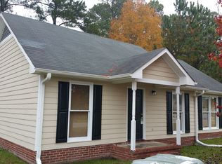 1107 Locks Creek Rd, Fayetteville, NC 28312