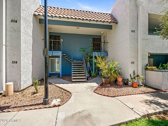 5th image of 4608 W MARYLAND Avenue #202