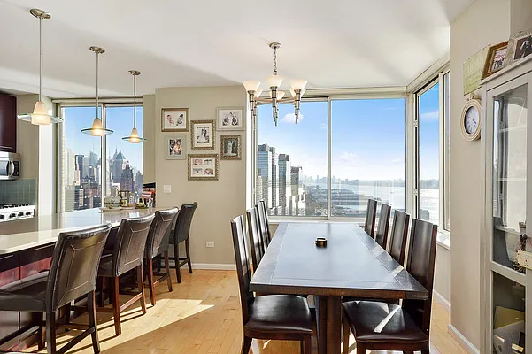 Rented by Corcoran | media 6