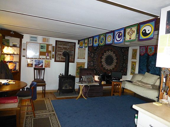 LR/DR Space with LP Stove