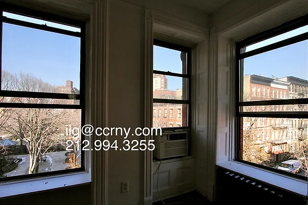 Rented by City Connections Realty | media 3