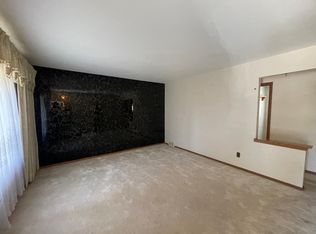 27359 Liberty Dr, Warren, MI 48092