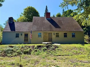 51 Elizabeth Ave, North Smithfield, RI 02896
