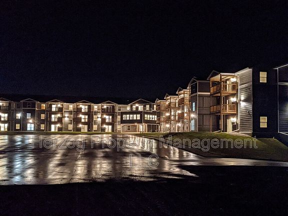 5th image of 1021 30th St NW APT 301