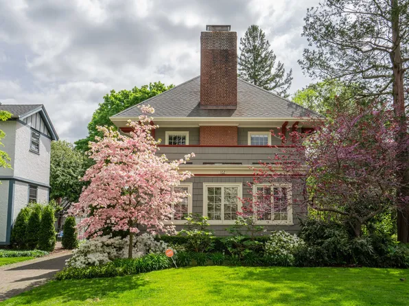 102 North Beacon Street, Hartford, CT 06105