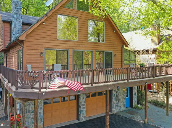 141 Mason Dr, Harpers Ferry, WV 25425