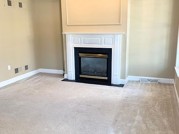 2nd image of 315 Sagamore Hl