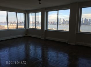 5205 Kennedy Blvd W, West New York, NJ 07093