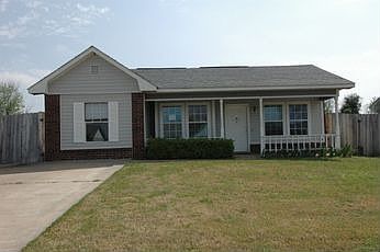 1st image of 2212 N Hills Blvd