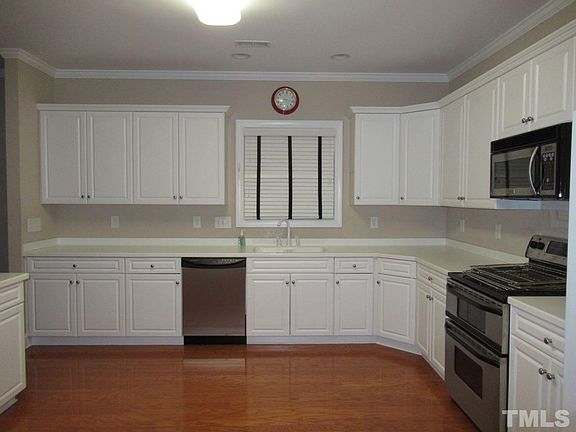 5th image of 237 Lake Park Cir