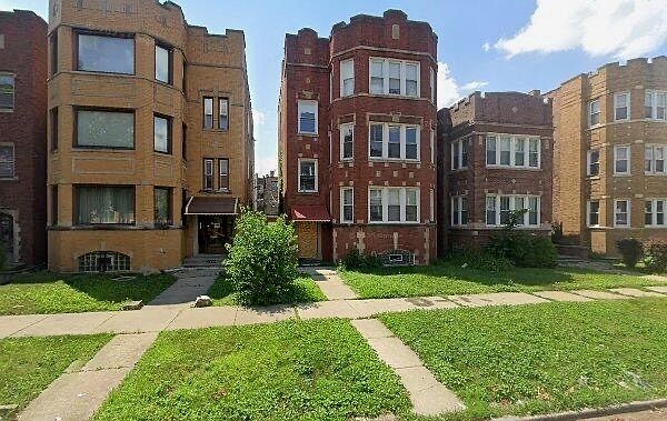 1st image of 8220 S Eberhart Ave