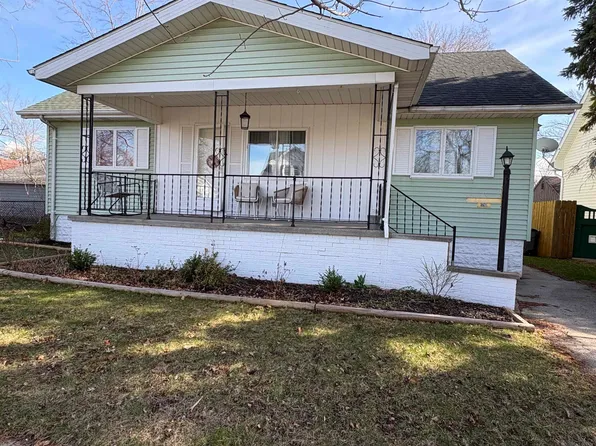 1710 White St, Port Huron, MI 48060