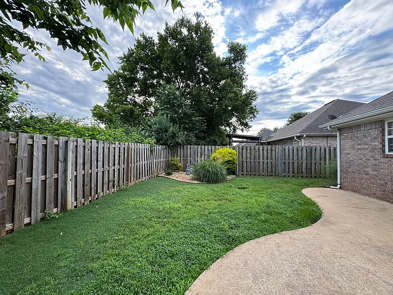 3905 W Amour Dr — Photo 21