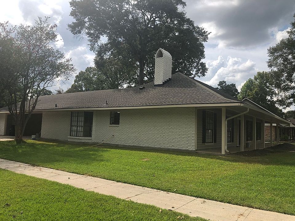 1st image of 5044 Pine Hill Dr