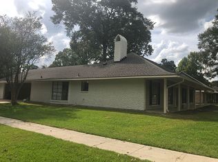 5044 Pine Hill Dr, Baton Rouge, LA 70817