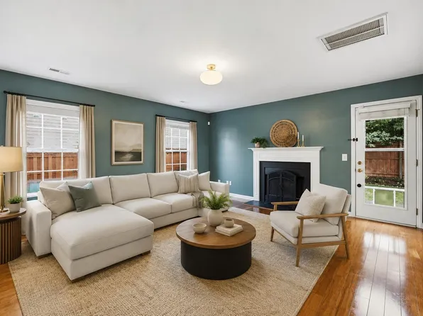 4232 Dalcross Rd, Raleigh, NC 27610