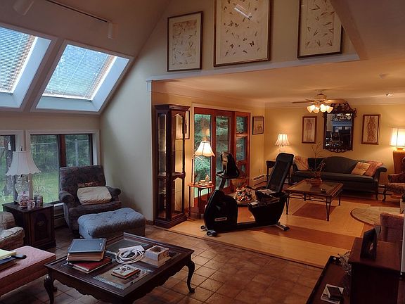 Family Rm Living Rm