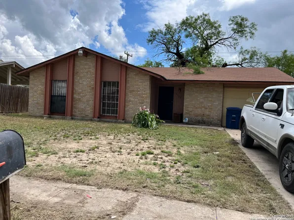 5322 GHOST HAWK ST, San Antonio, TX 78242