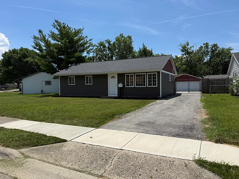 4367 Circle Dr — Photo 2