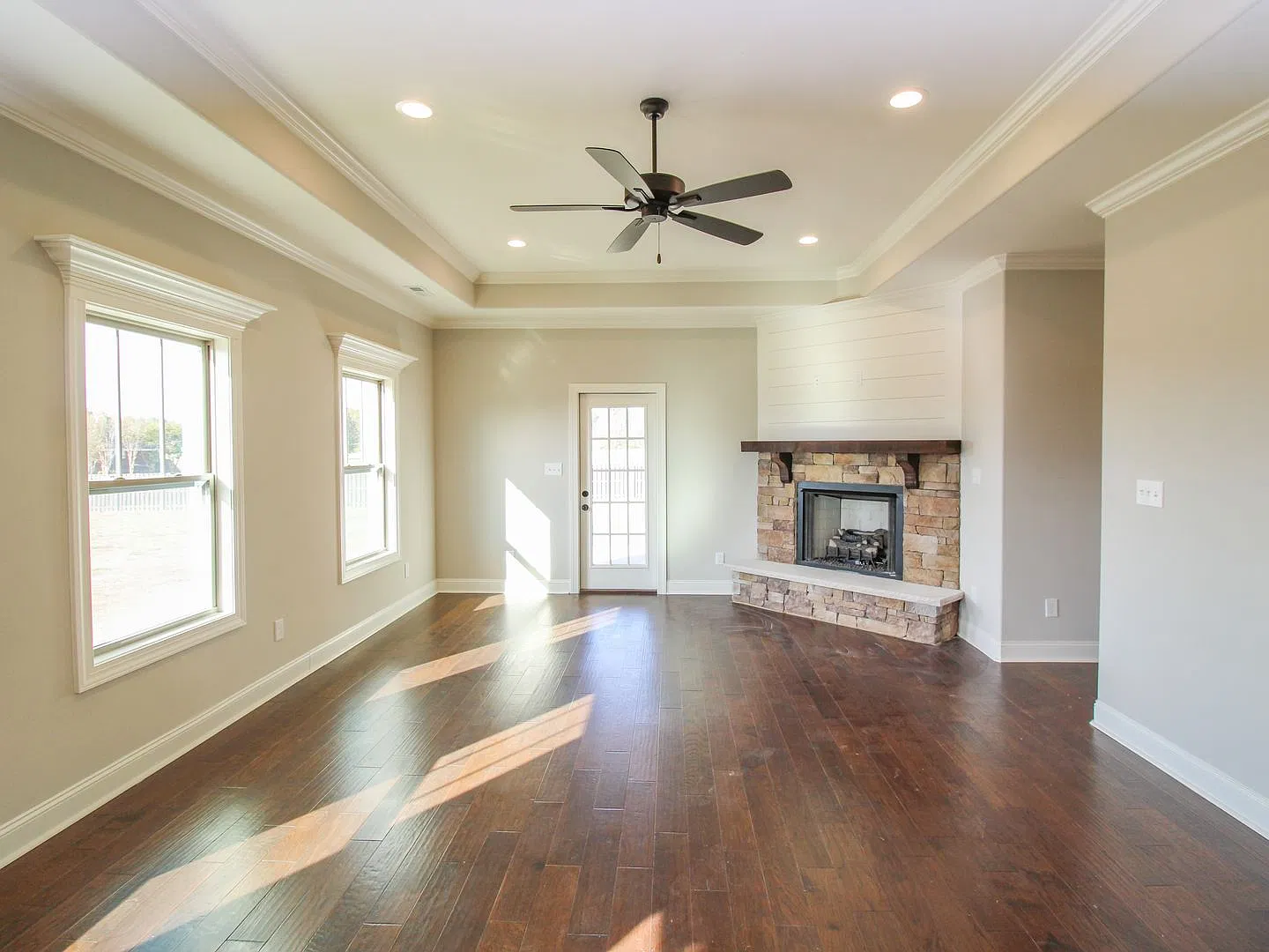 New Home And Move In Ready! — Photo 4