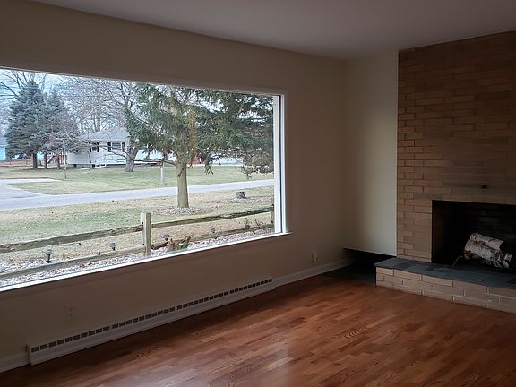 3rd image of 11125 N Evergreen Dr