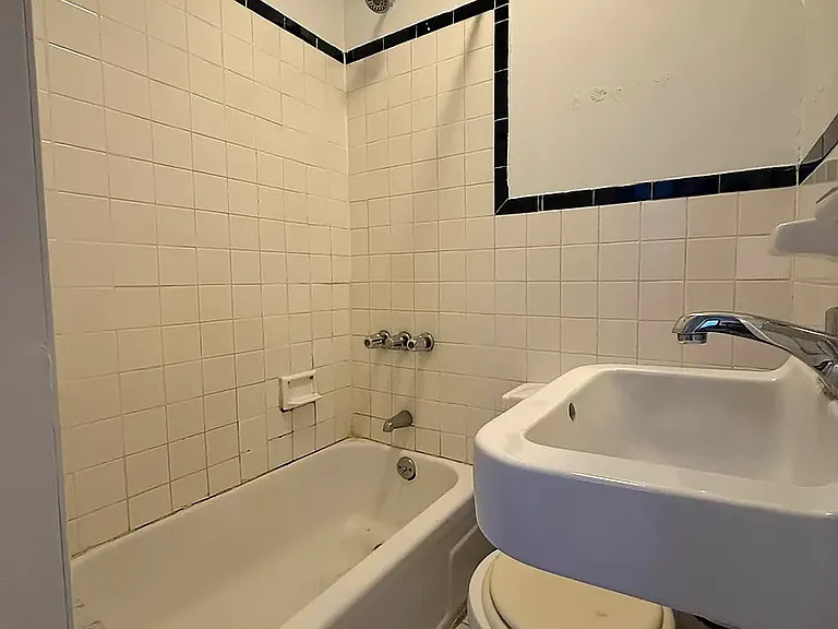 483 Columbus Ave #4D — Photo 10